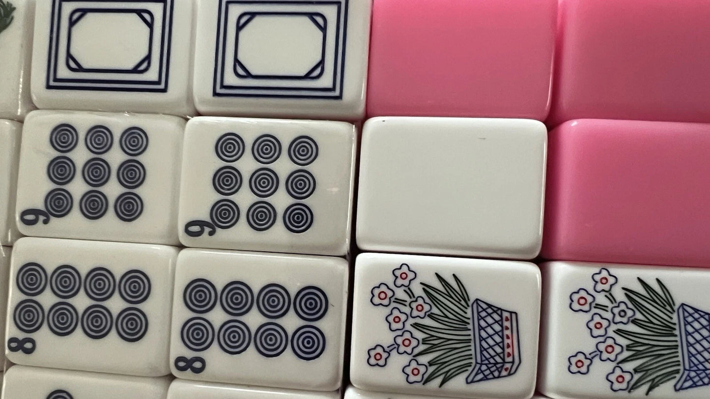 AMERICAN MAH JONGG SET PINK & WHITE MAHJONG 160 TILES JESTER JOKER EASY TO READ